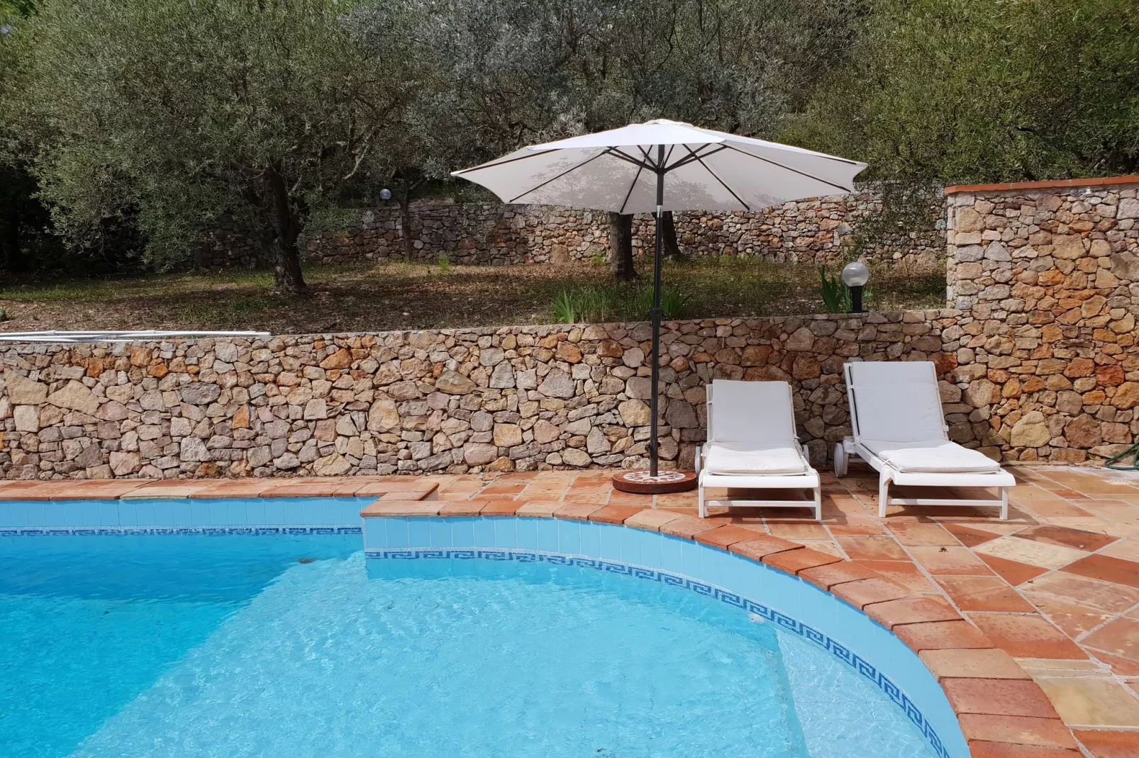 Vieille route de Grasse-Pool