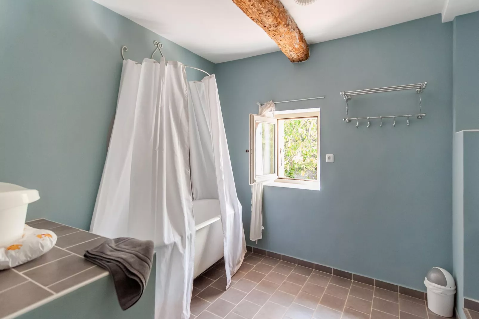 Luberon-Bathroom