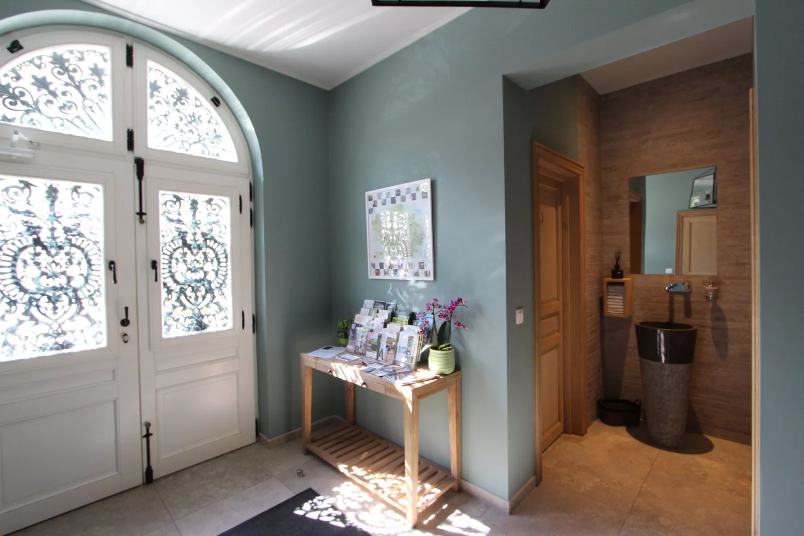 Au petit Château-Reception hall