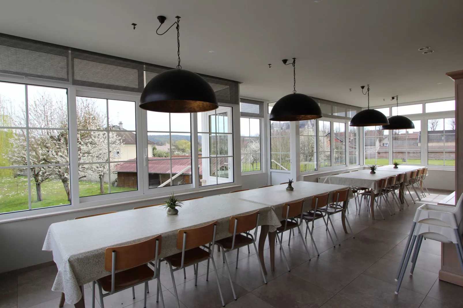 Au petit Château-Dining room