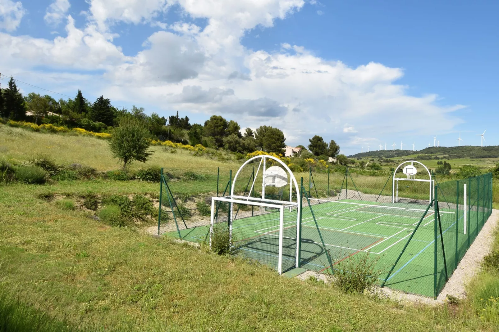 Portanelle 8 p-Facilities