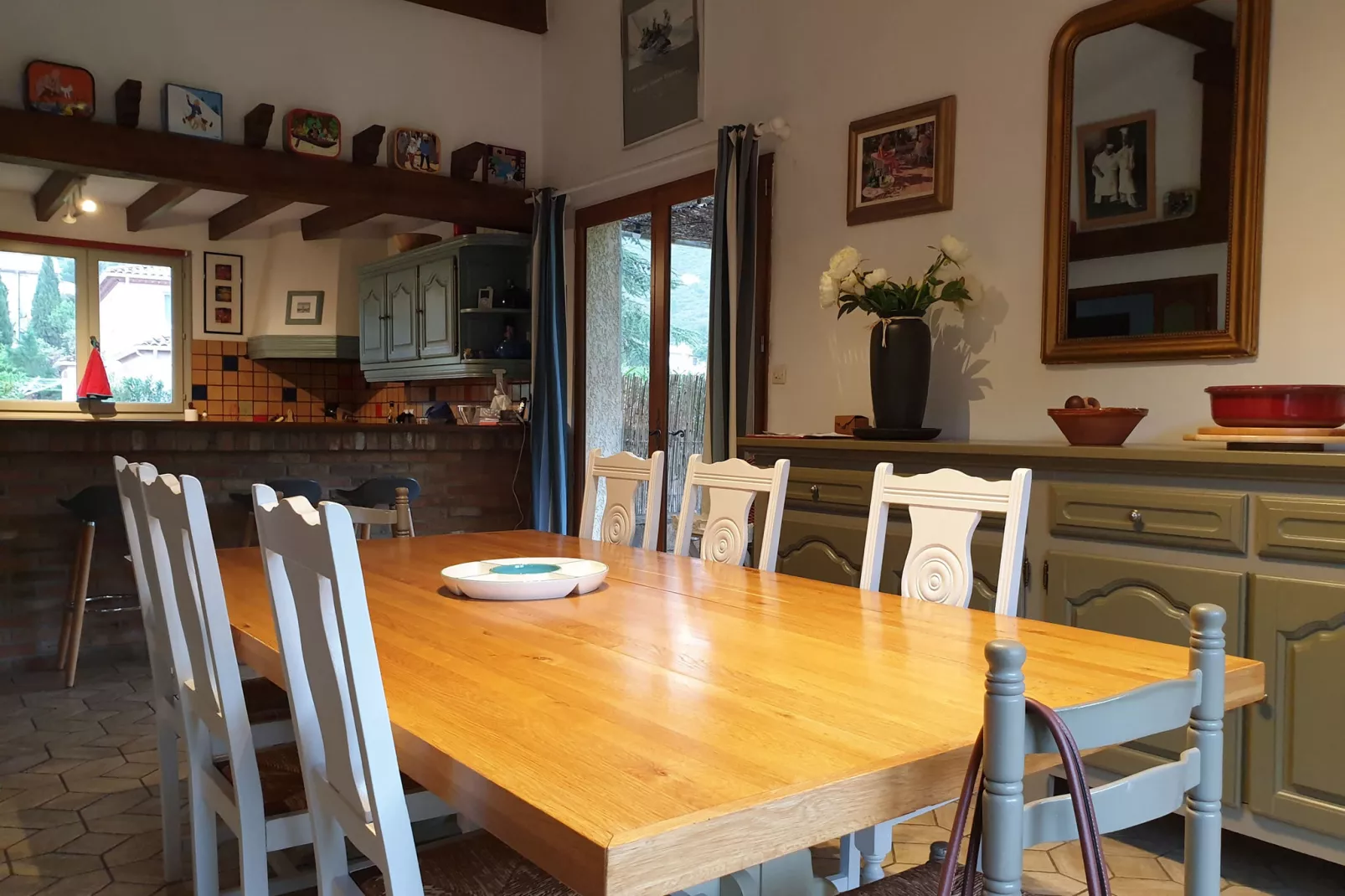 Au bord de L'Orb-Dining room