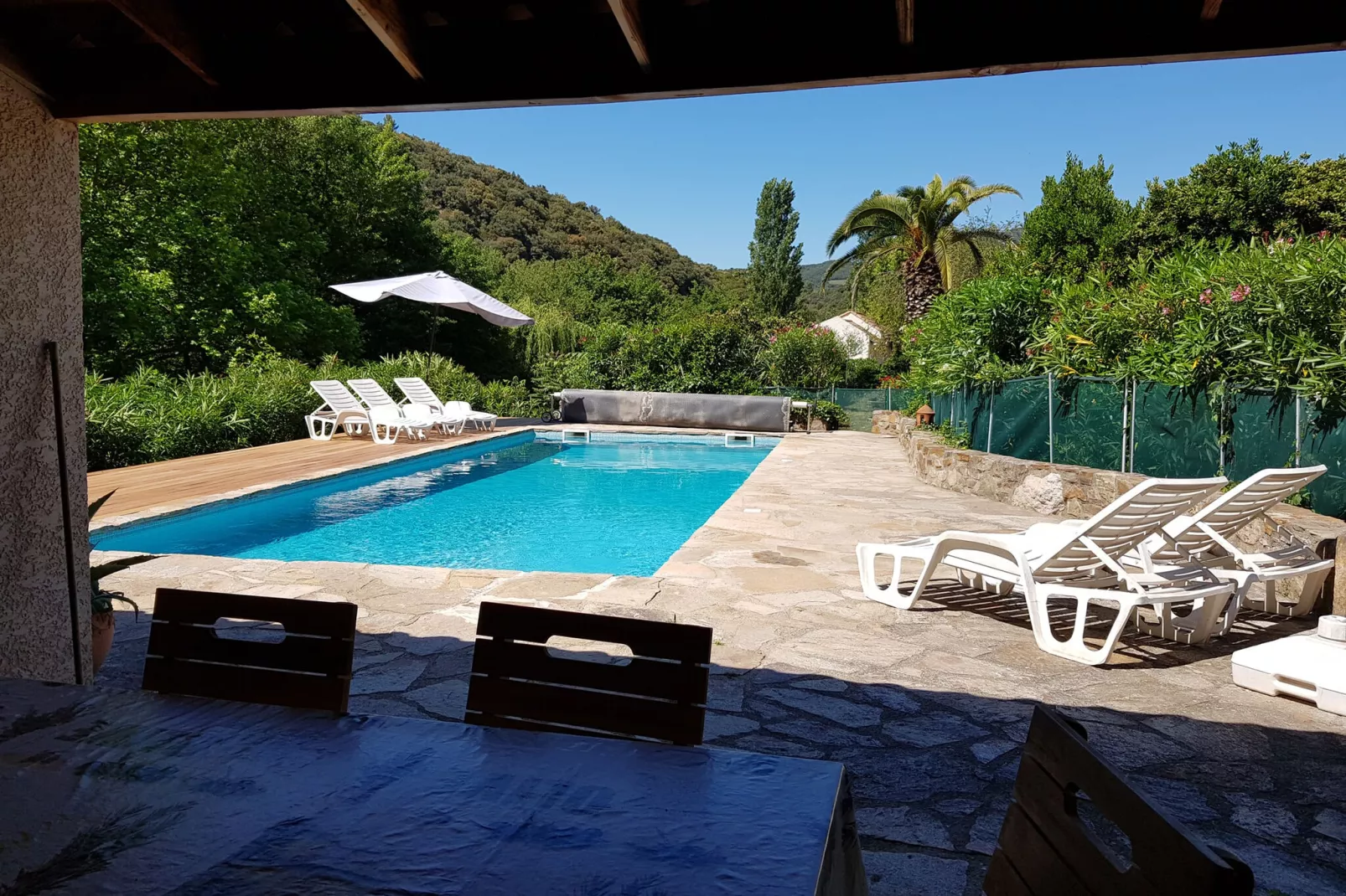 Au bord de L'Orb-Terrace balcony