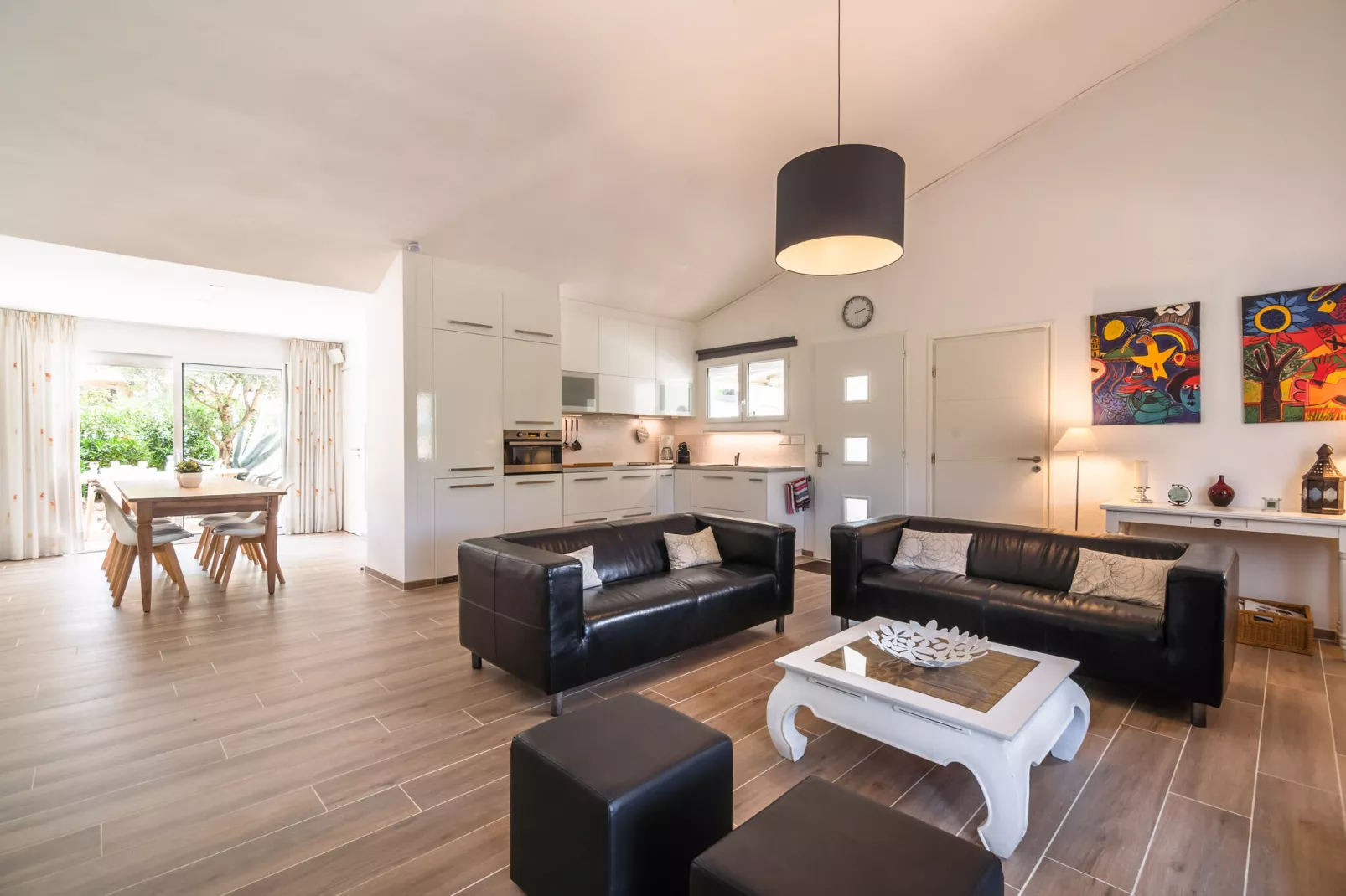 Aux Arbres Verts-Living room
