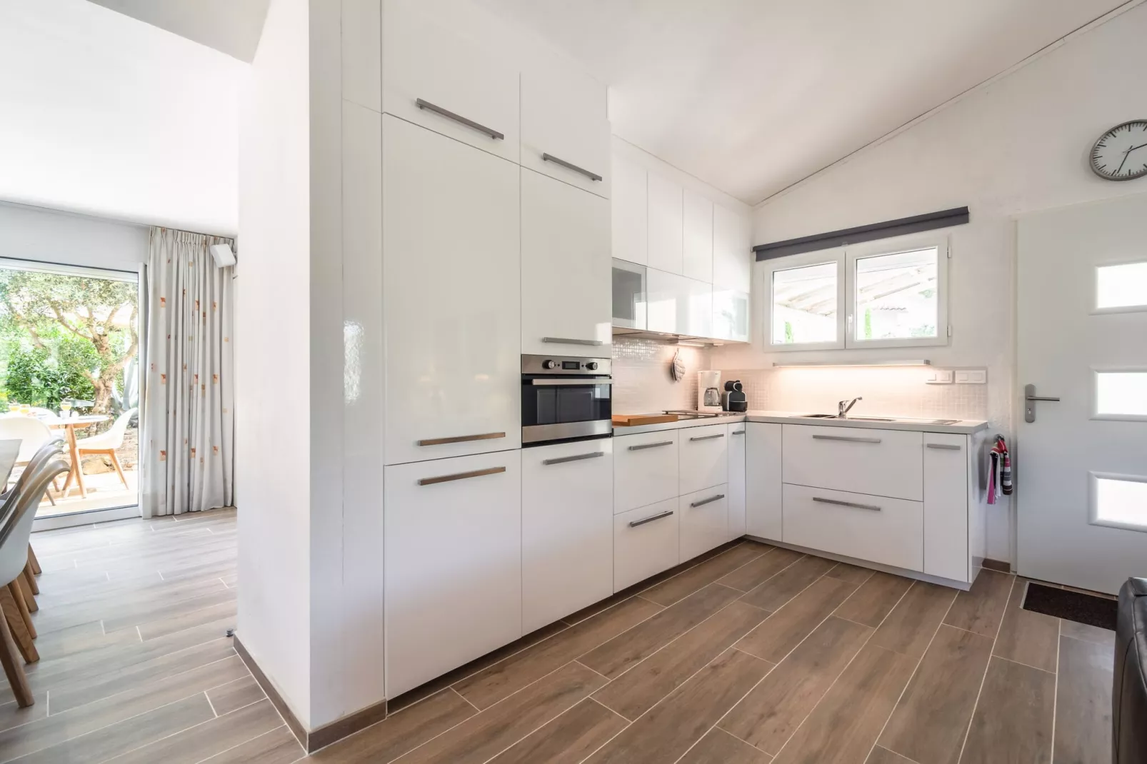 Aux Arbres Verts-Kitchen