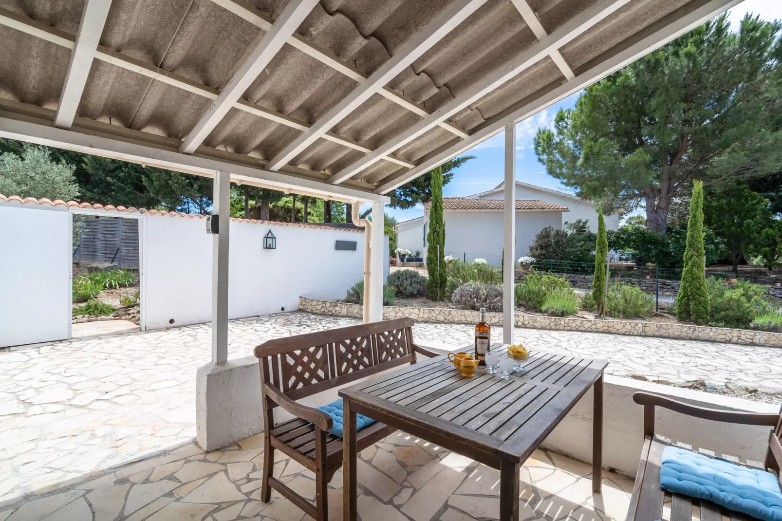 Aux Arbres Verts-Terrace balcony