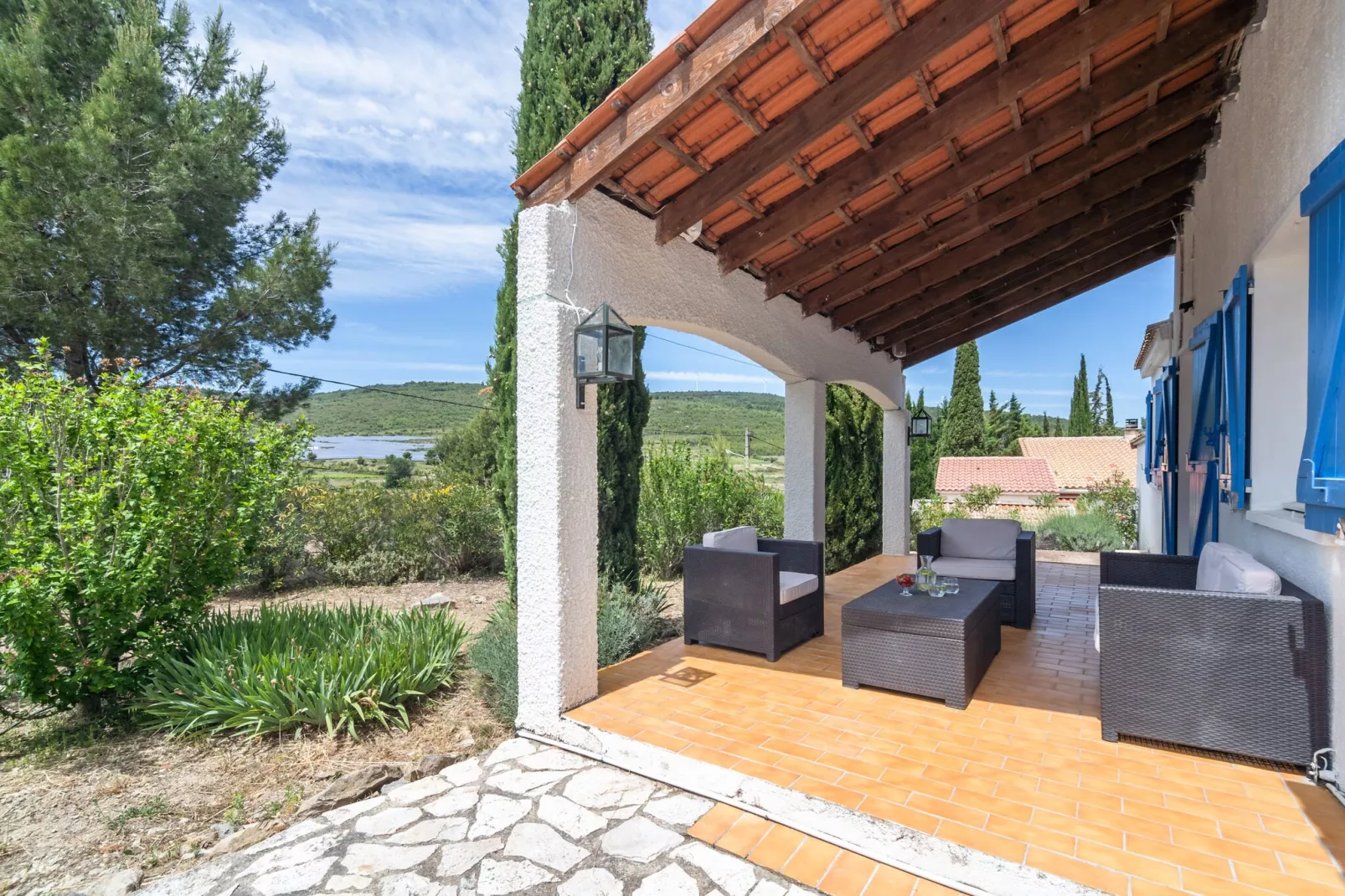 Aux Arbres Verts-Terrace balcony