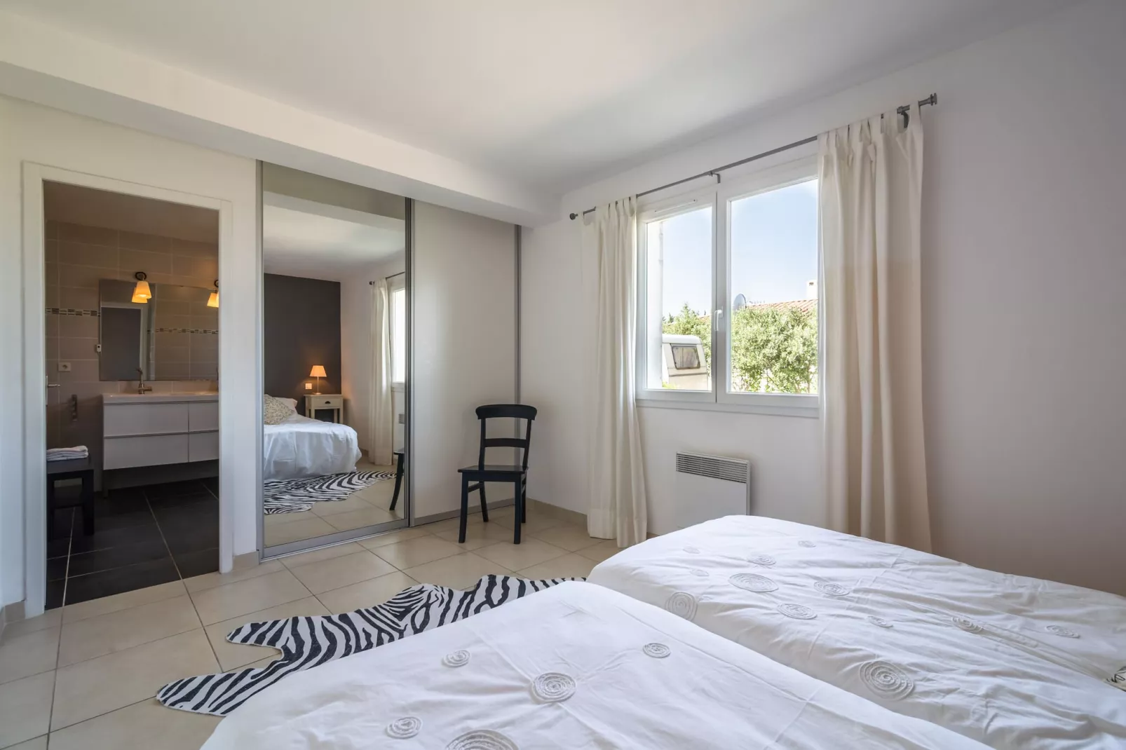 Villa Beau Coupe-Bedroom