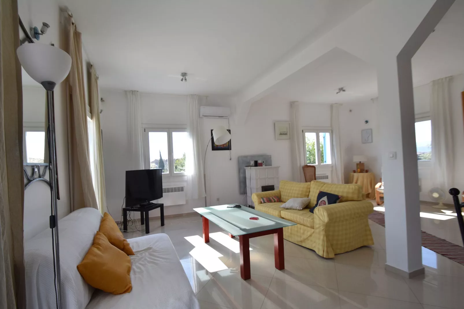 Clos des Oliviers-Living room