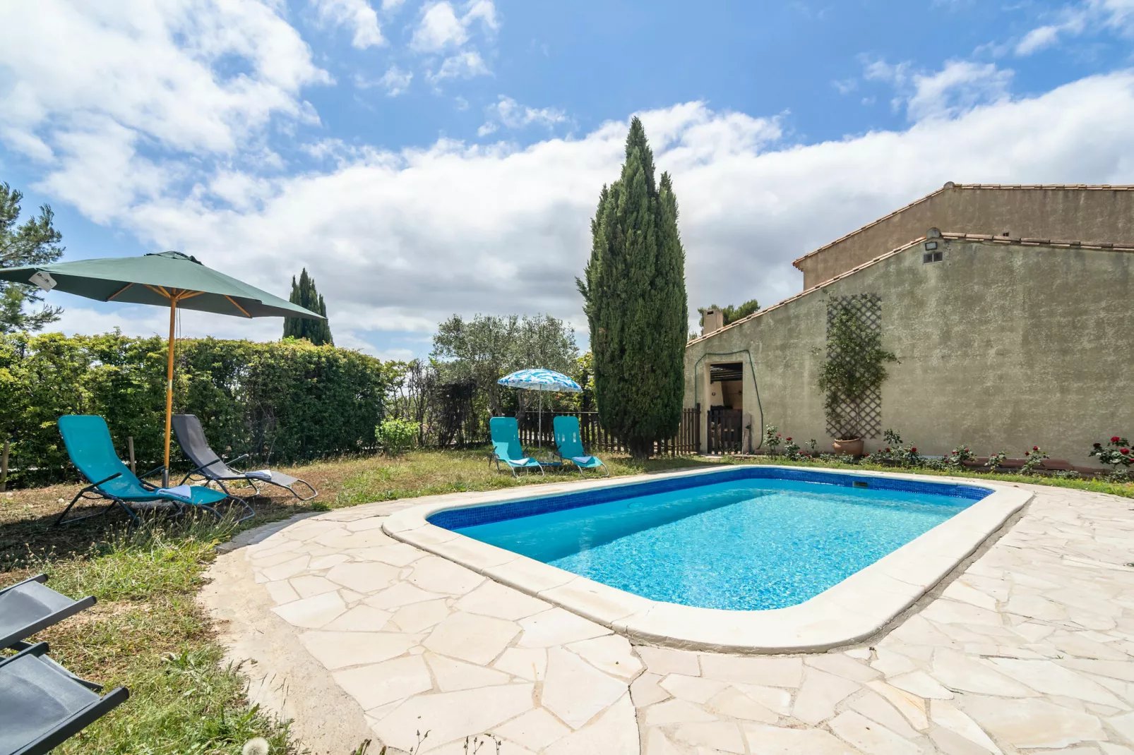 Eclat-Pool