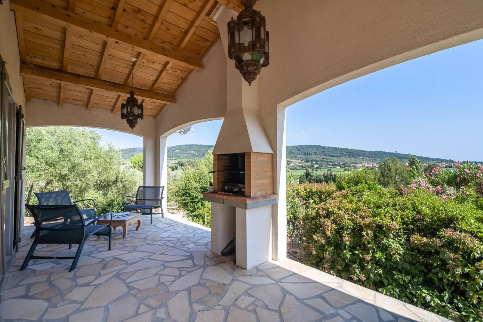 Villa Les Veinards-View summer