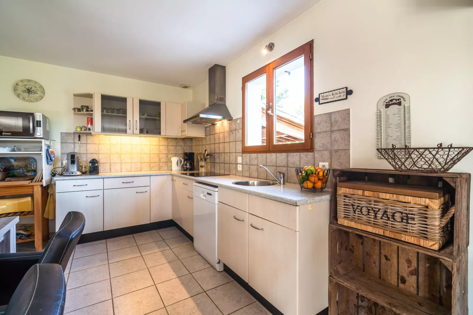 Villa Les Veinards-Kitchen