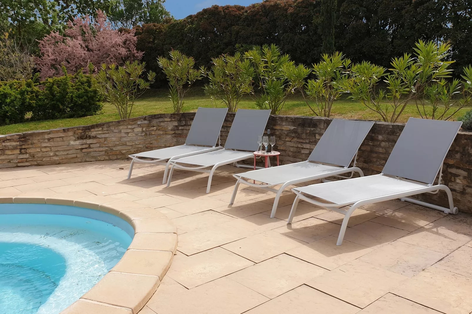 Villa On the Rocks-Pool