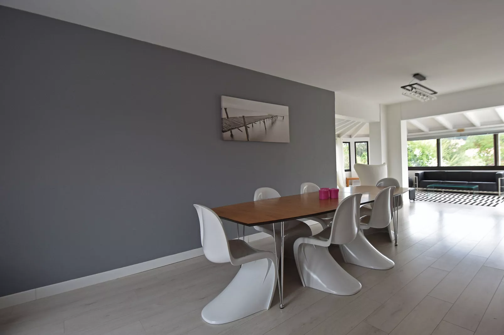 Villa On the Rocks-Dining room