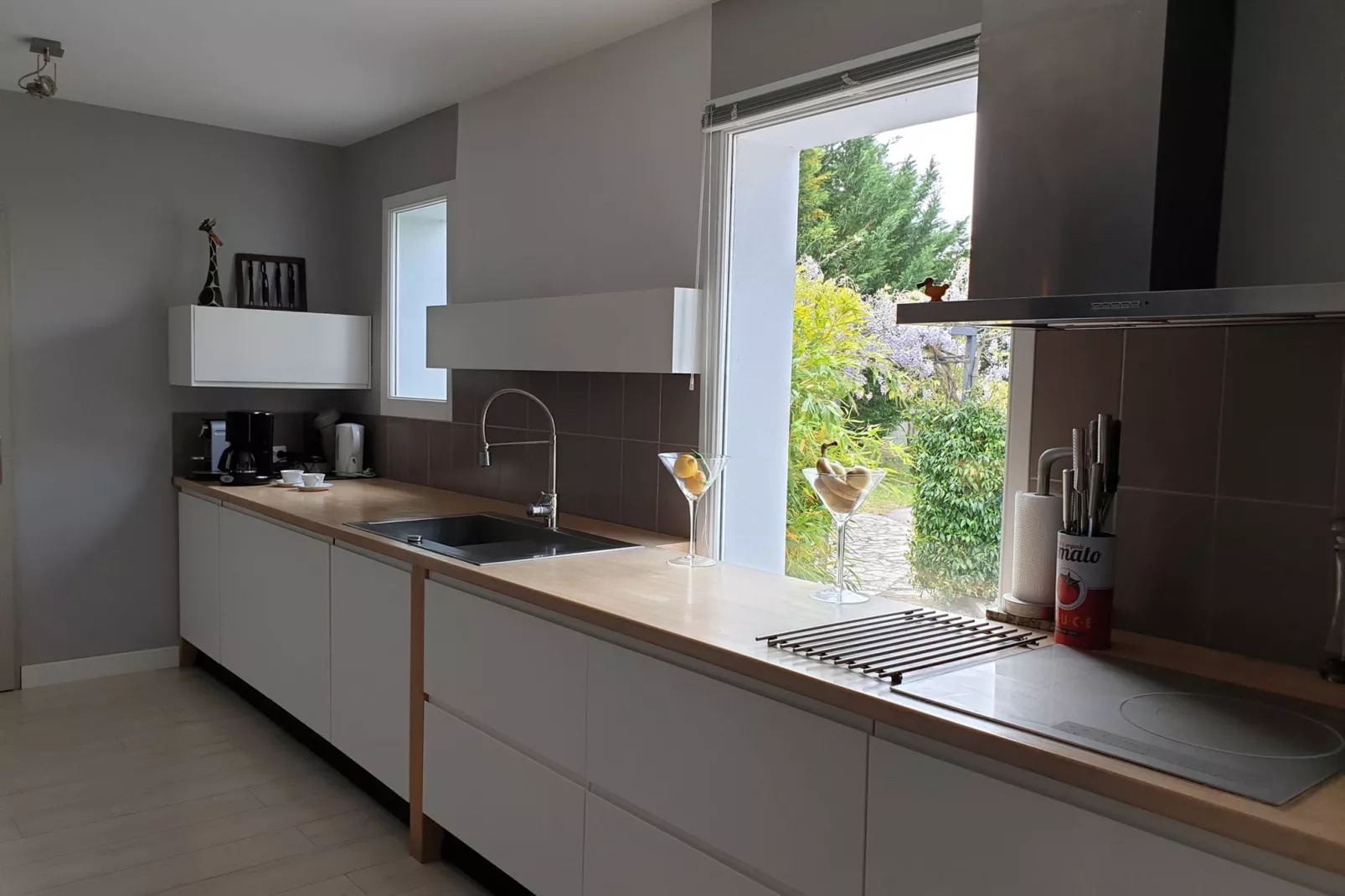 Villa On the Rocks-Kitchen