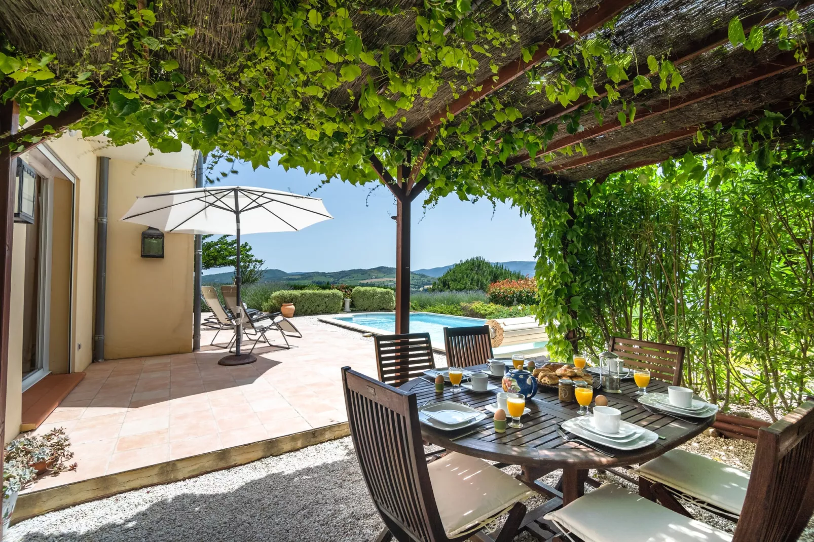 Villa Tranquille-Terrace balcony
