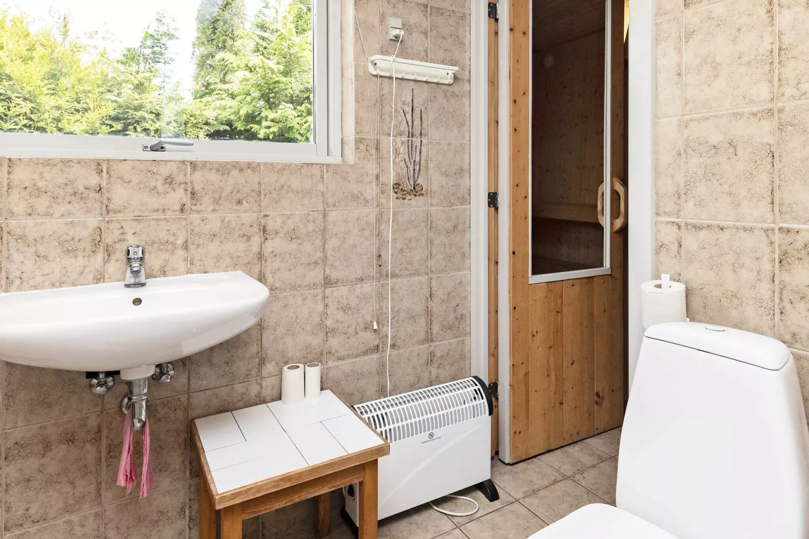 6 person holiday home in Millinge-Indoor