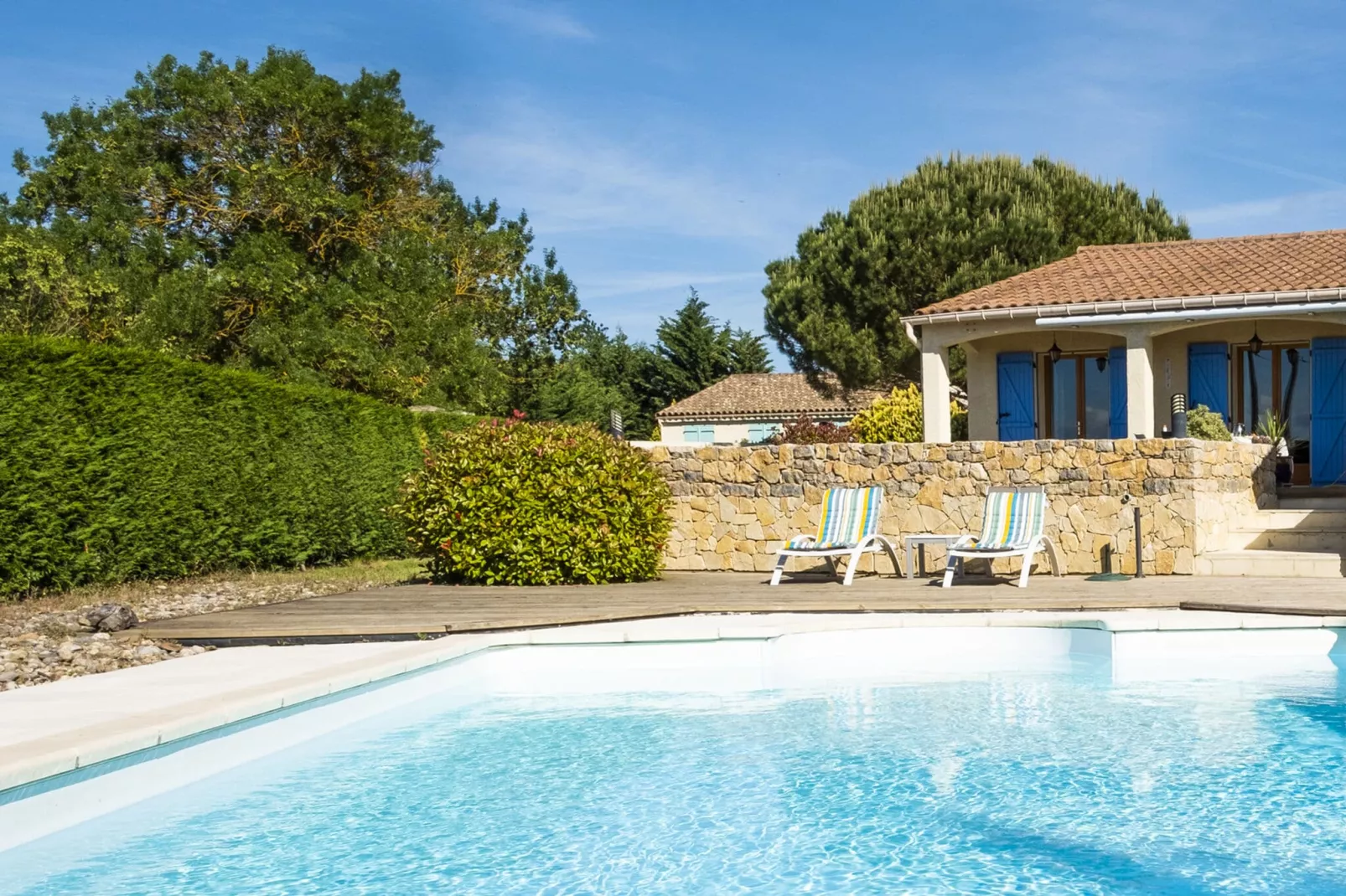 Au Bellevue-Piscine