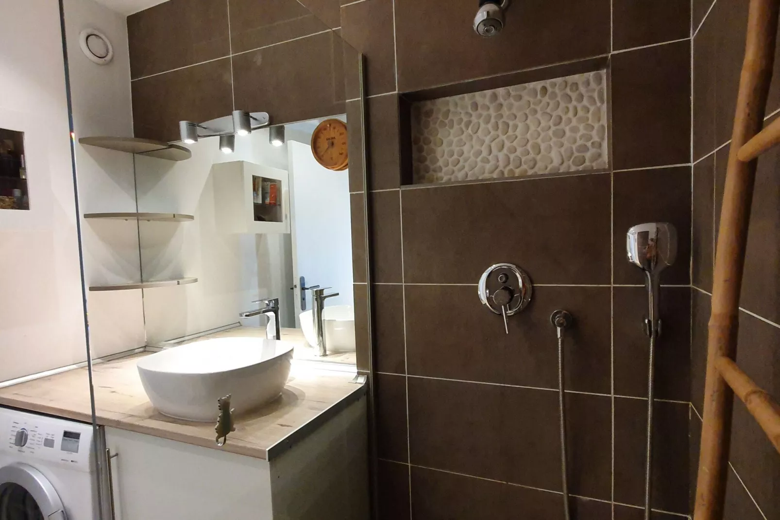 Appartement standing avec terrasse et vue mer à Nice-Badezimmer