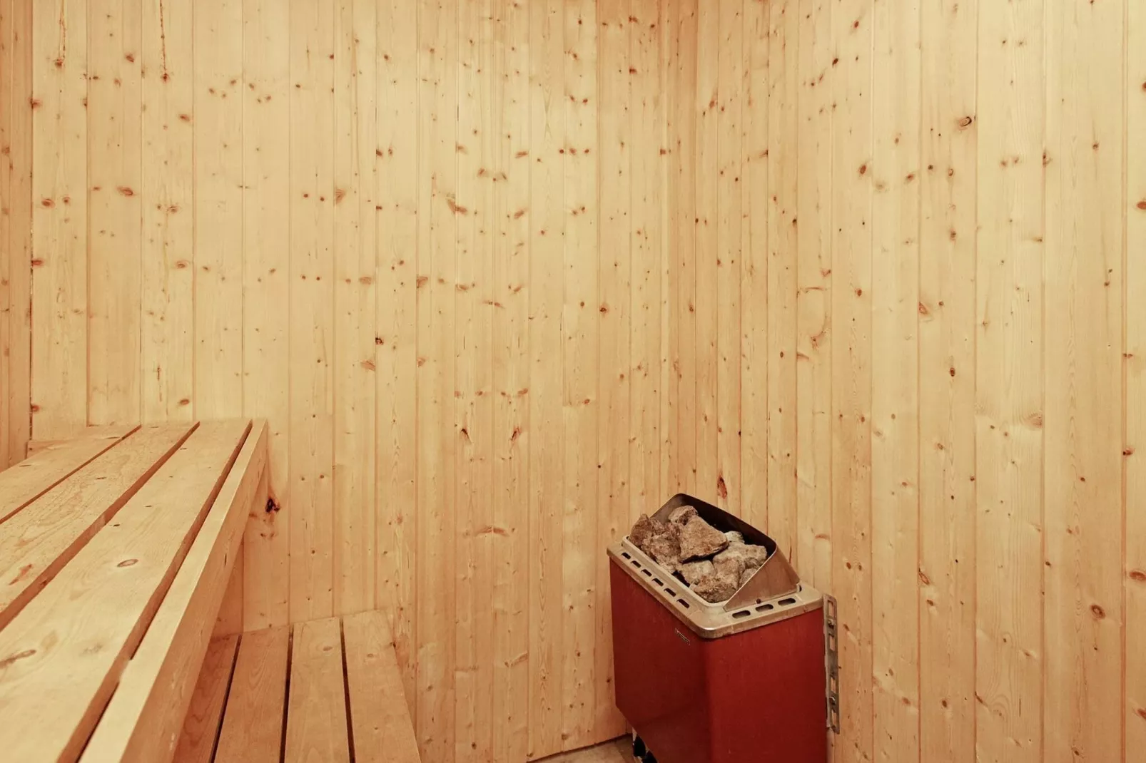 6 person holiday home in Millinge-Sauna