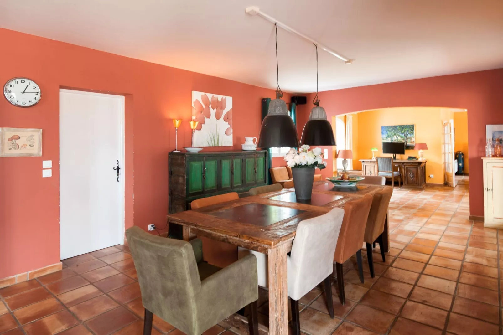 Val d'Azur-Dining room