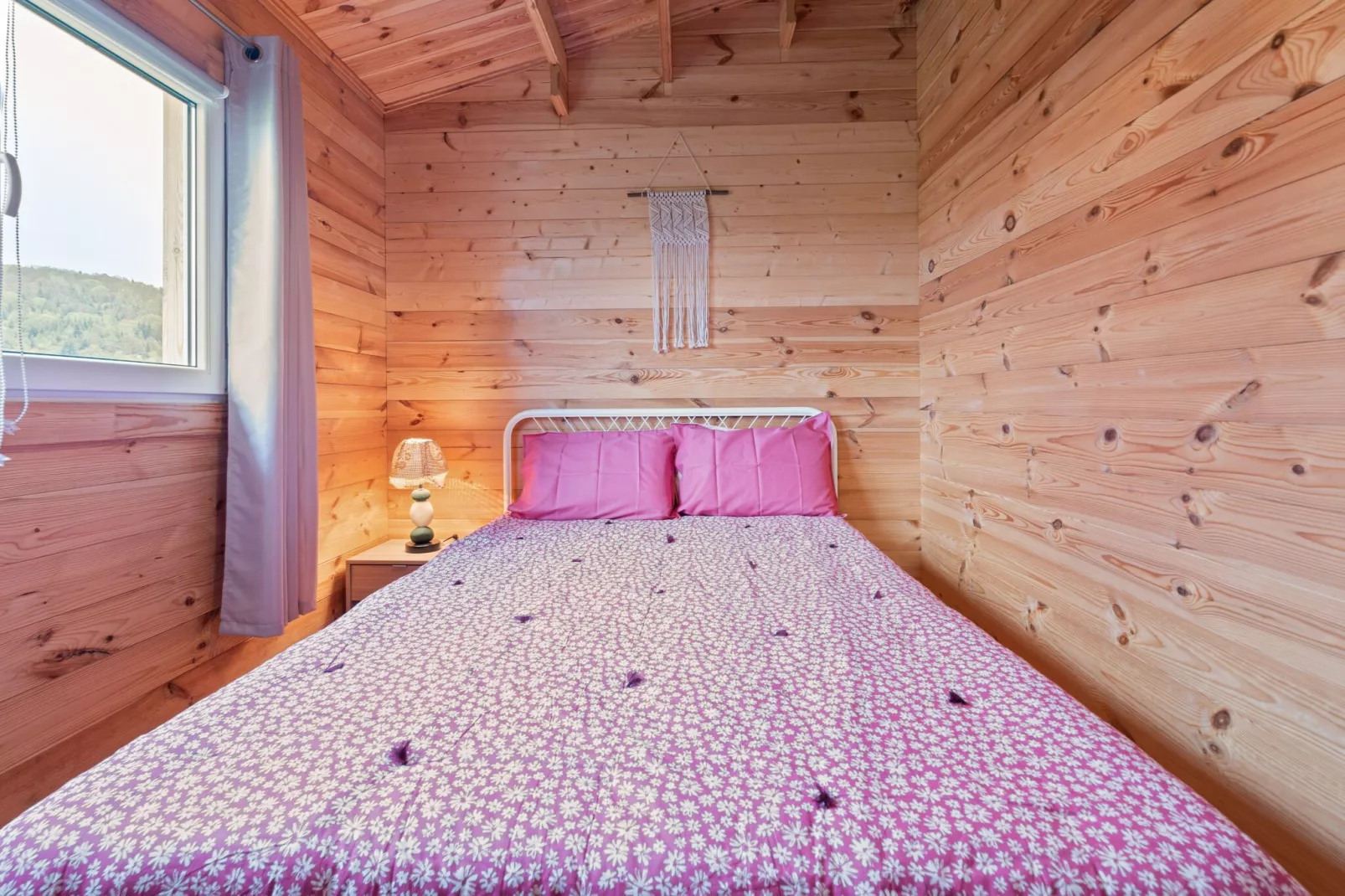 CHALET BELLEVUE-Bedroom