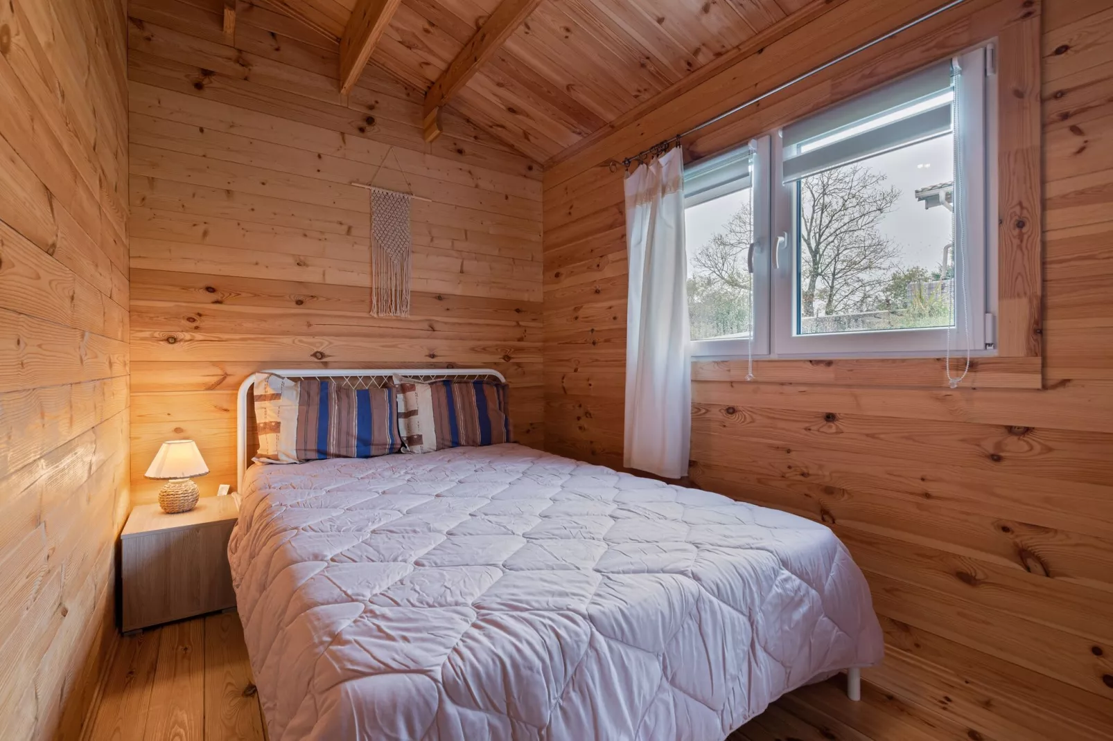 CHALET BELLEVUE-Bedroom