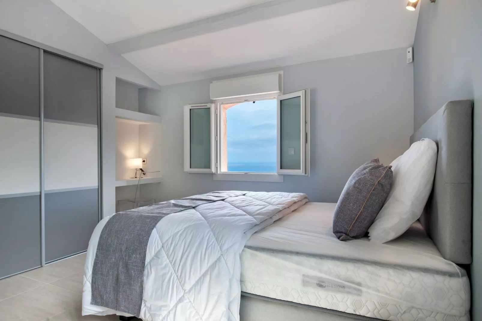 Villa Capussambres-Schlafzimmer