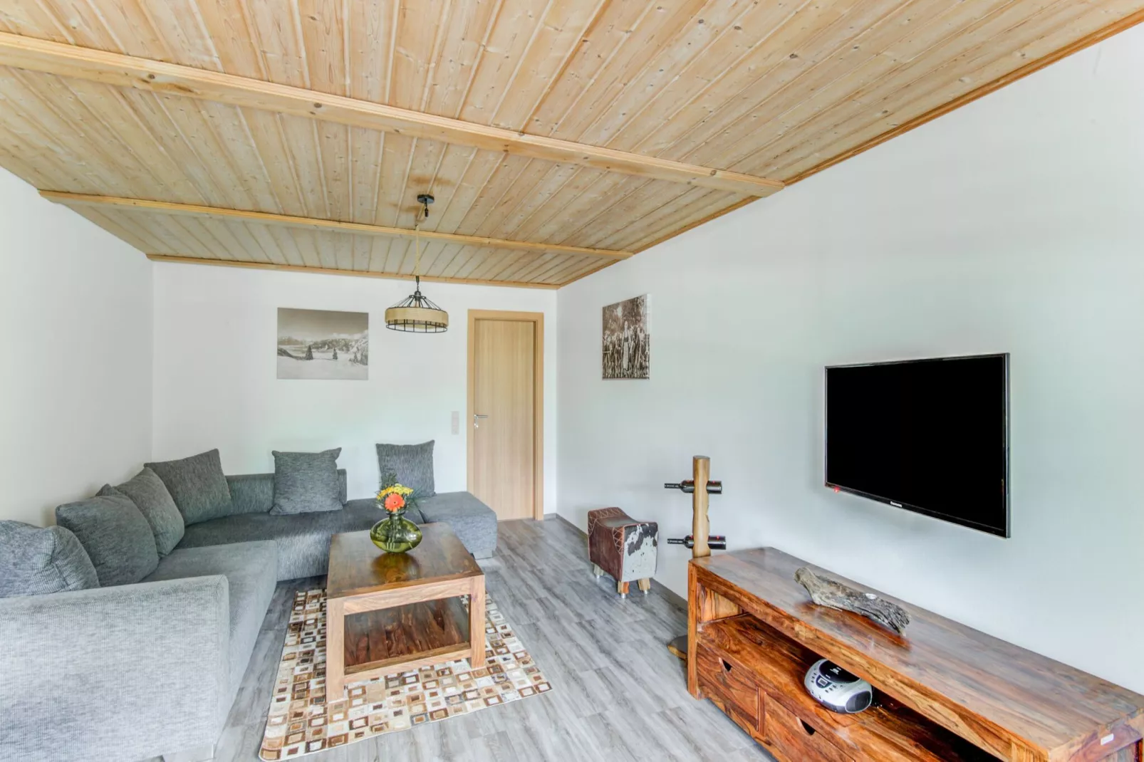 Haus Pichl-Living room