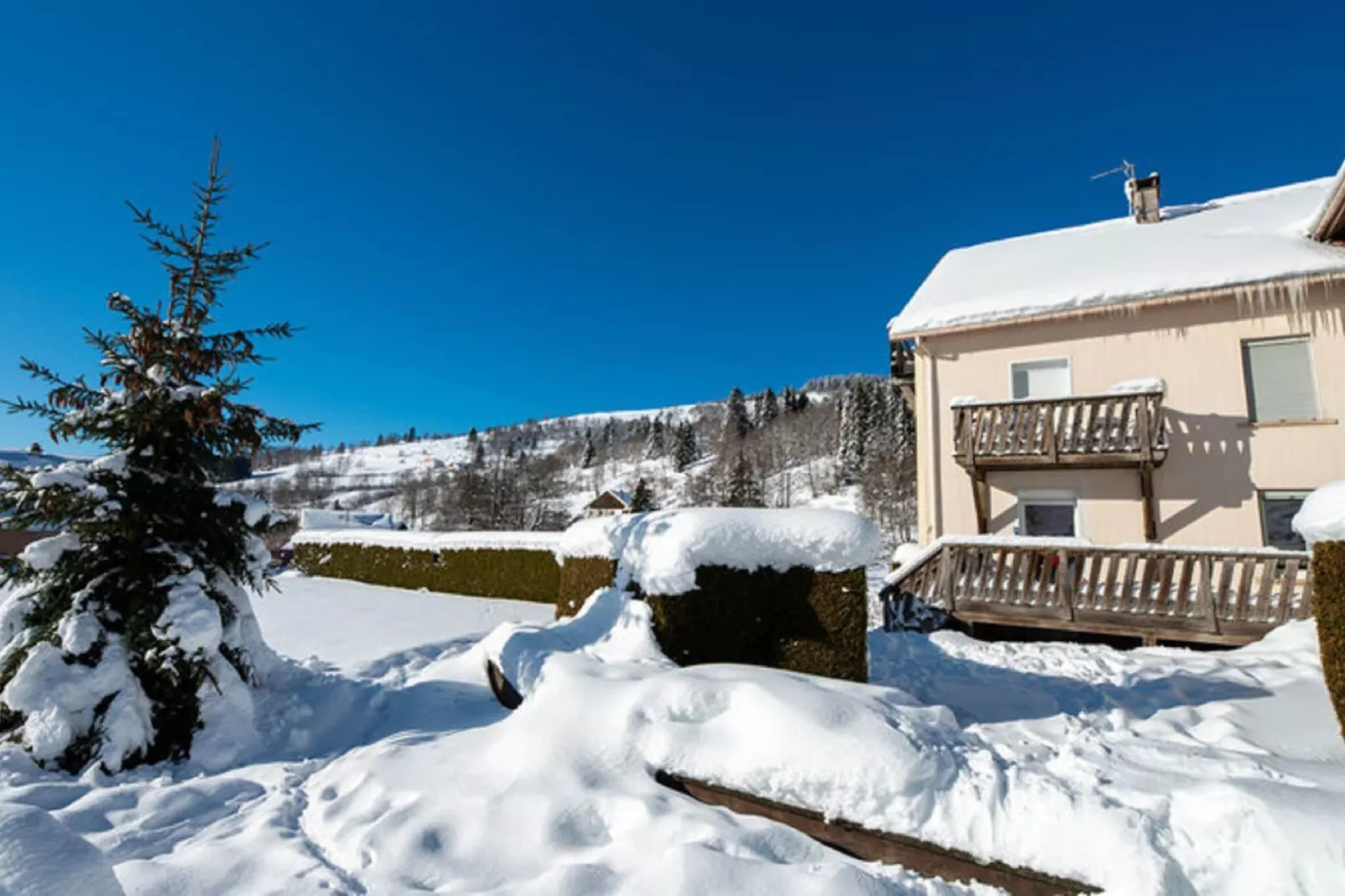 APPARTEMENT VOLVERT - LA GENTIANE-Extérieur hiver