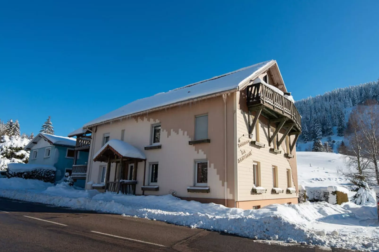 APPARTEMENT VOLVERT - LA GENTIANE-Vue d'hiver