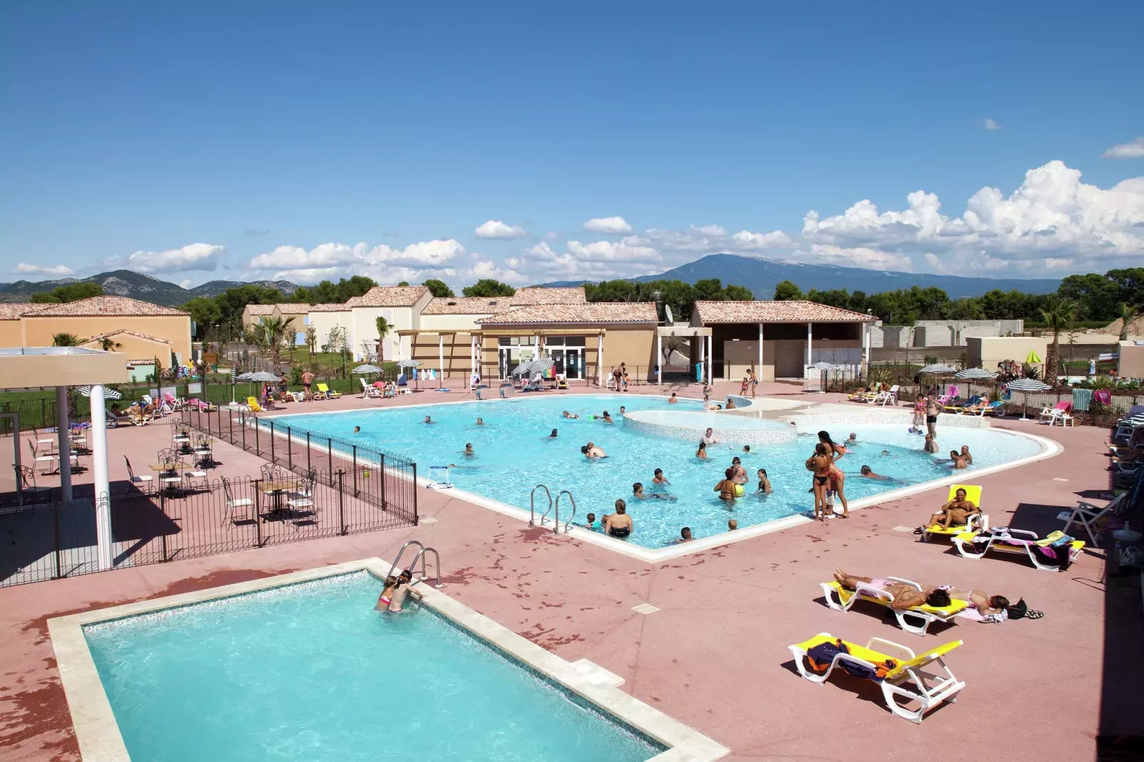 Les Demeures du Ventoux 2-Park facilities
