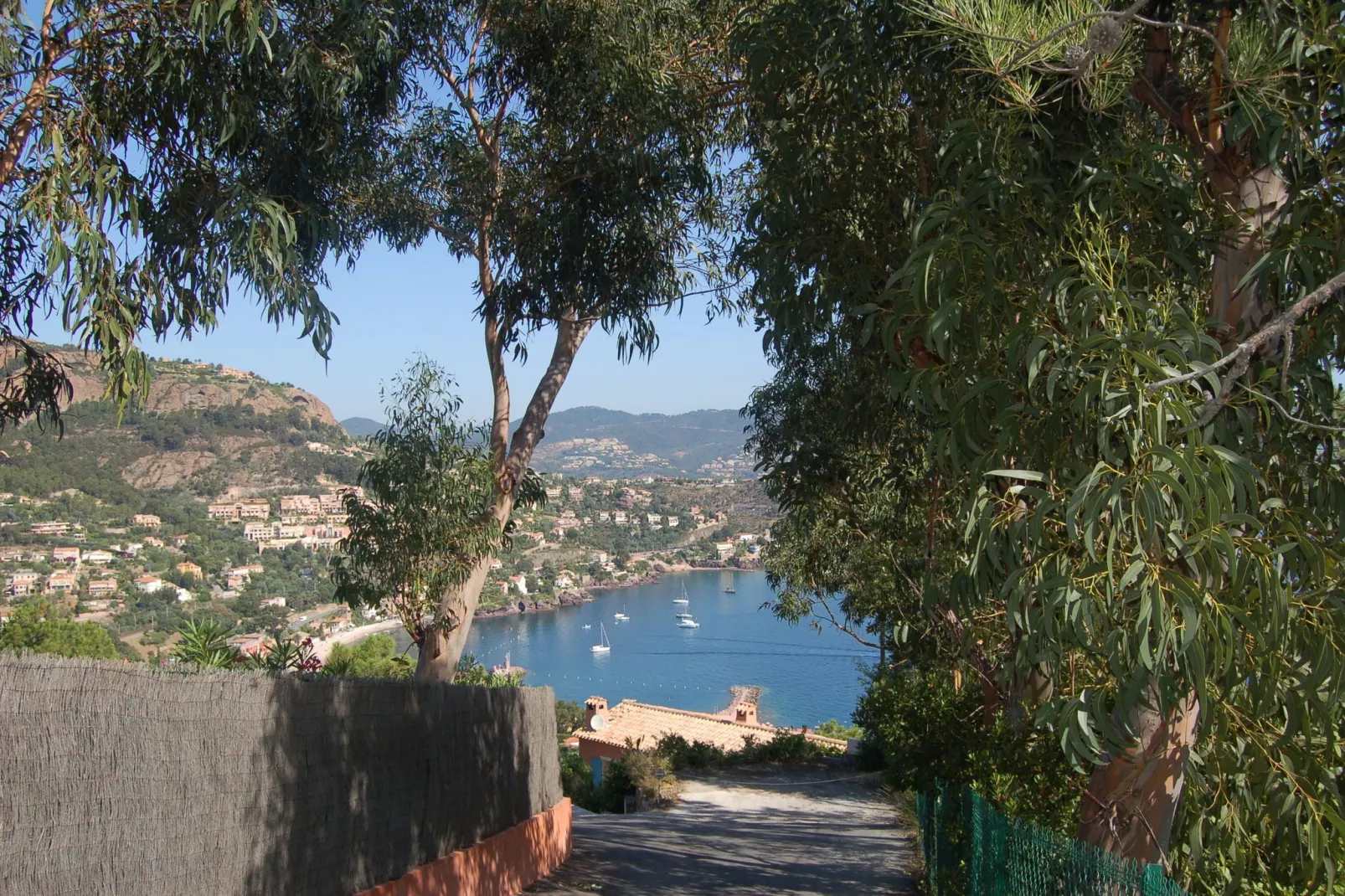 Villa Théoule-Aussicht Sommer