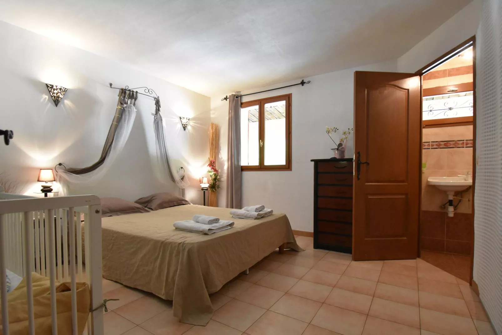 La Cigale de Provence-Bedroom