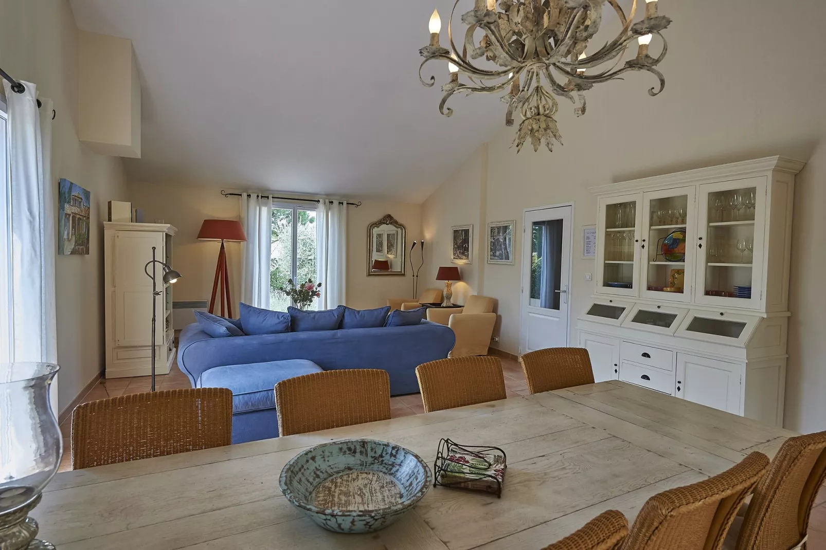 La Vallée de la Sainte Baume - Pool-Esszimmer