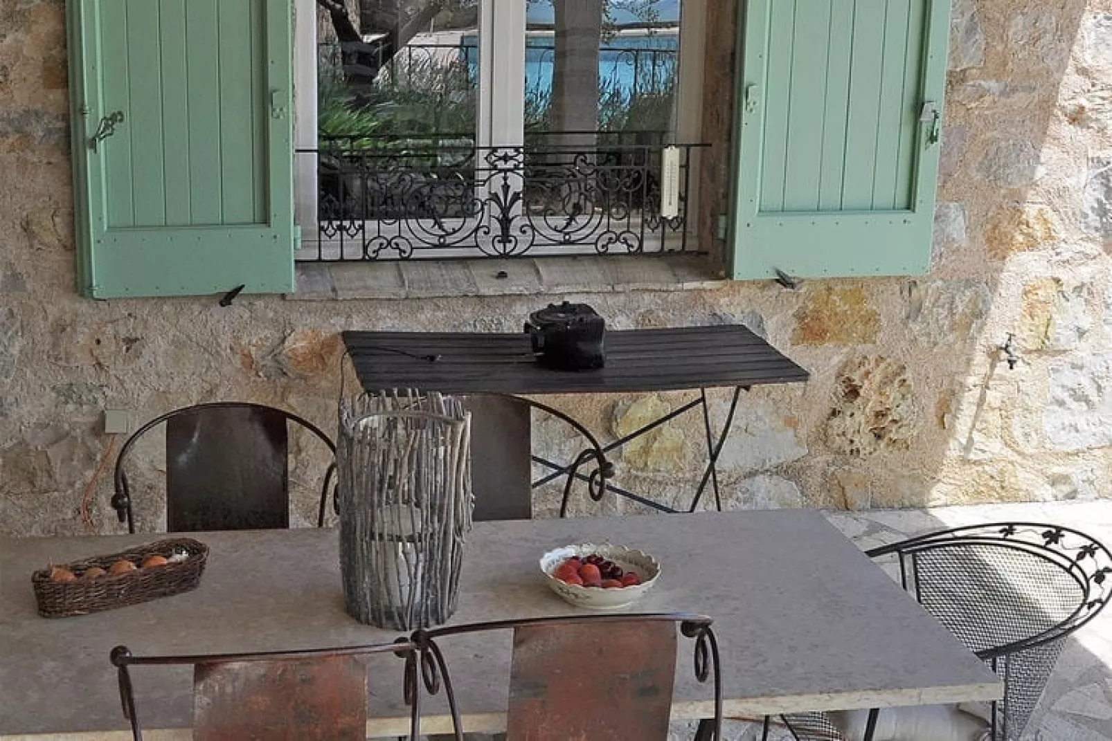 Mas des Olivettes-Terrace balcony