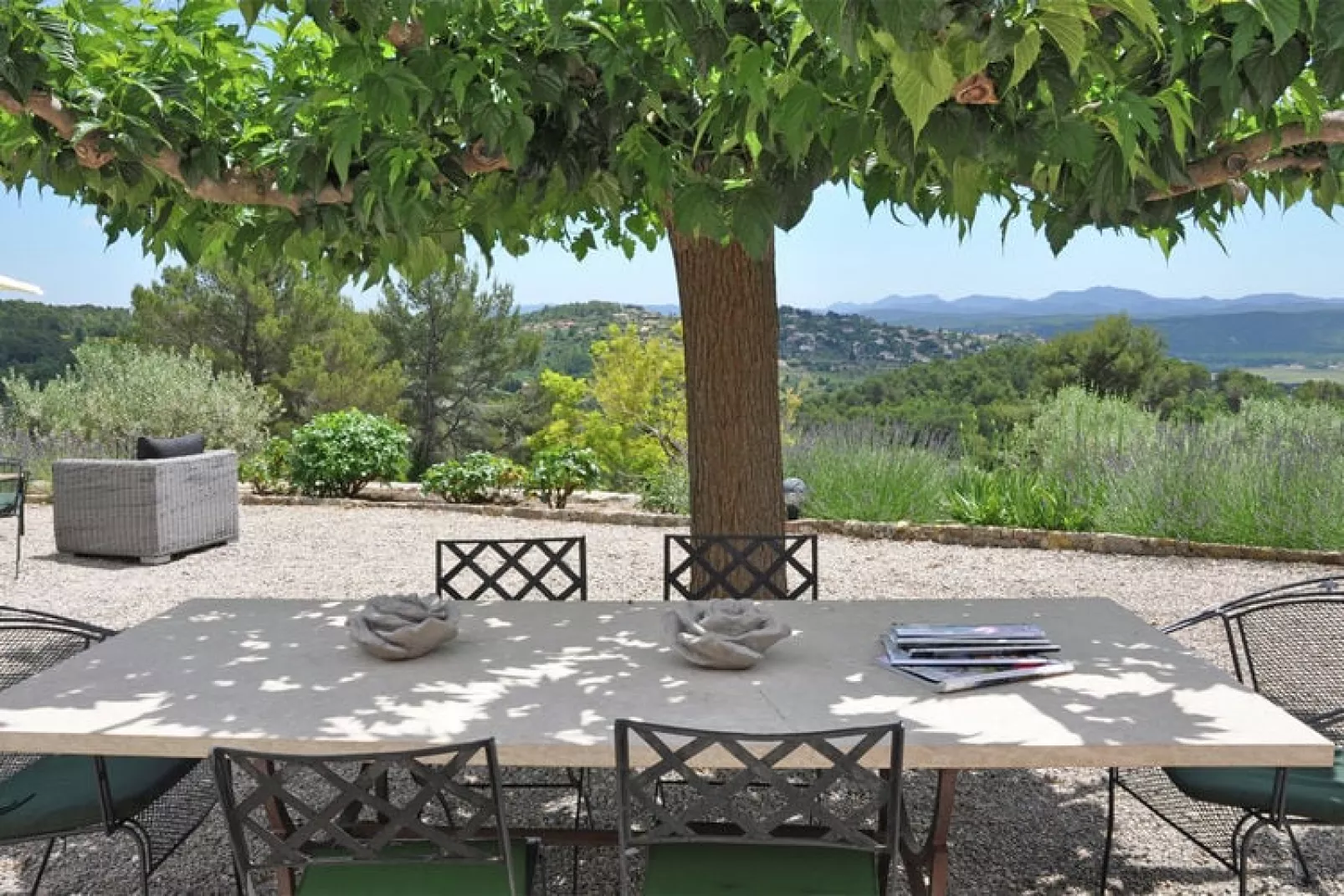 Mas des Olivettes-Terrace balcony
