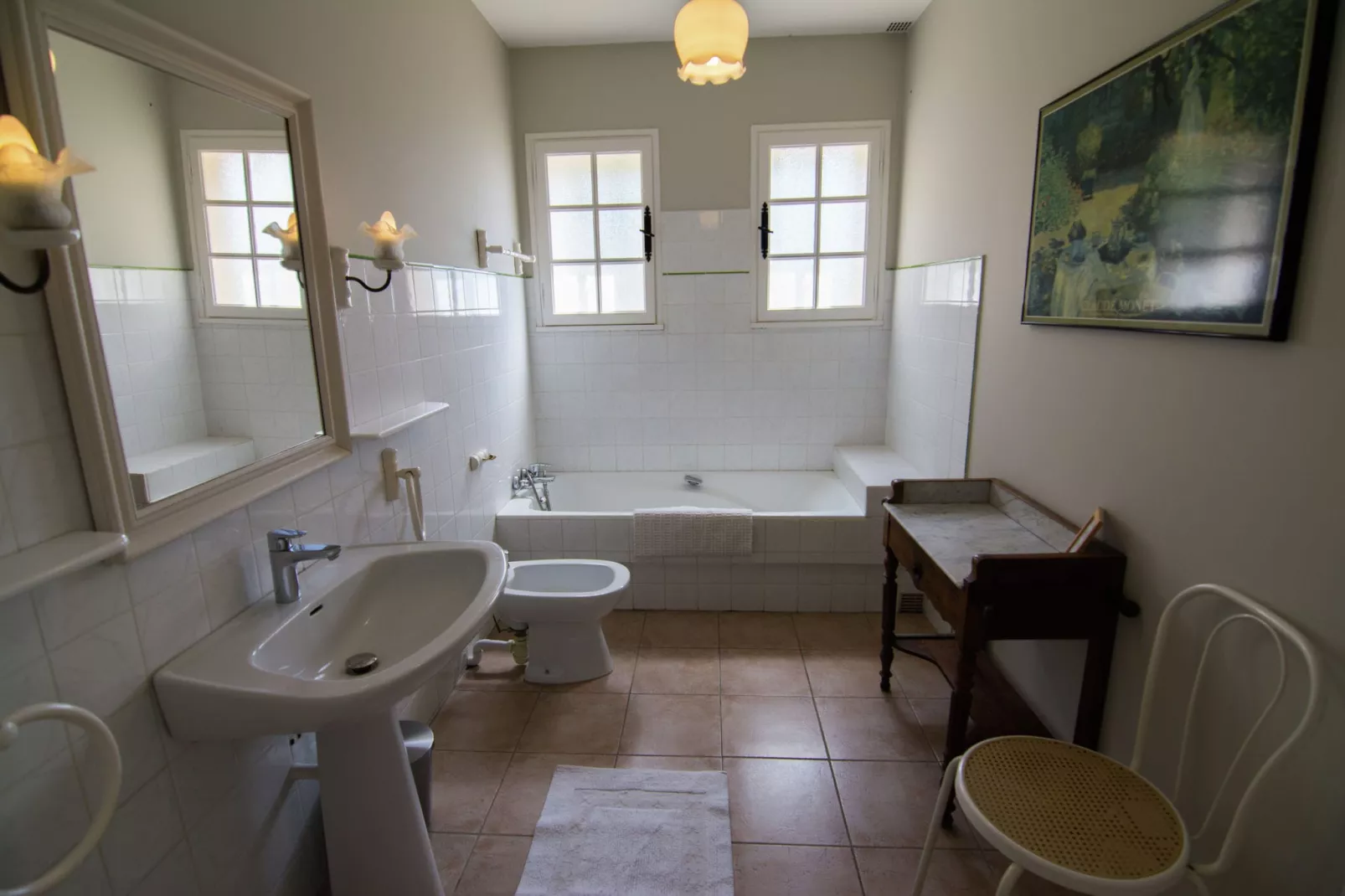Mas des Trabesses-Bathroom