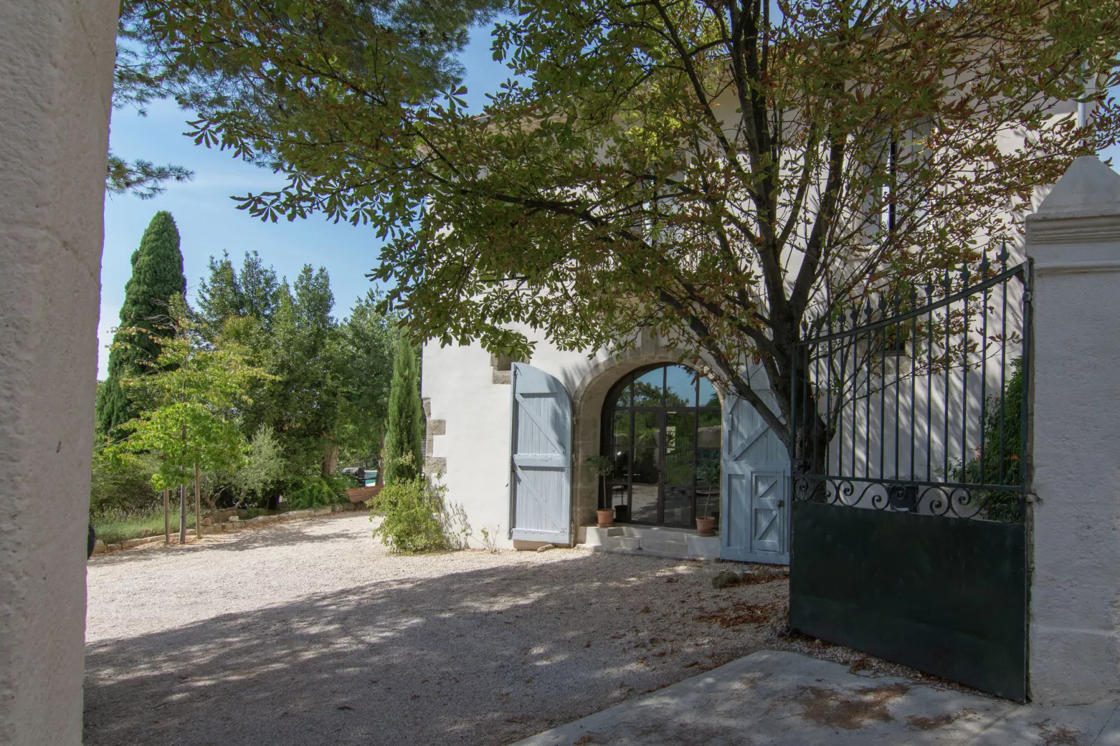 La Maison du Bonheur-Exterior summer
