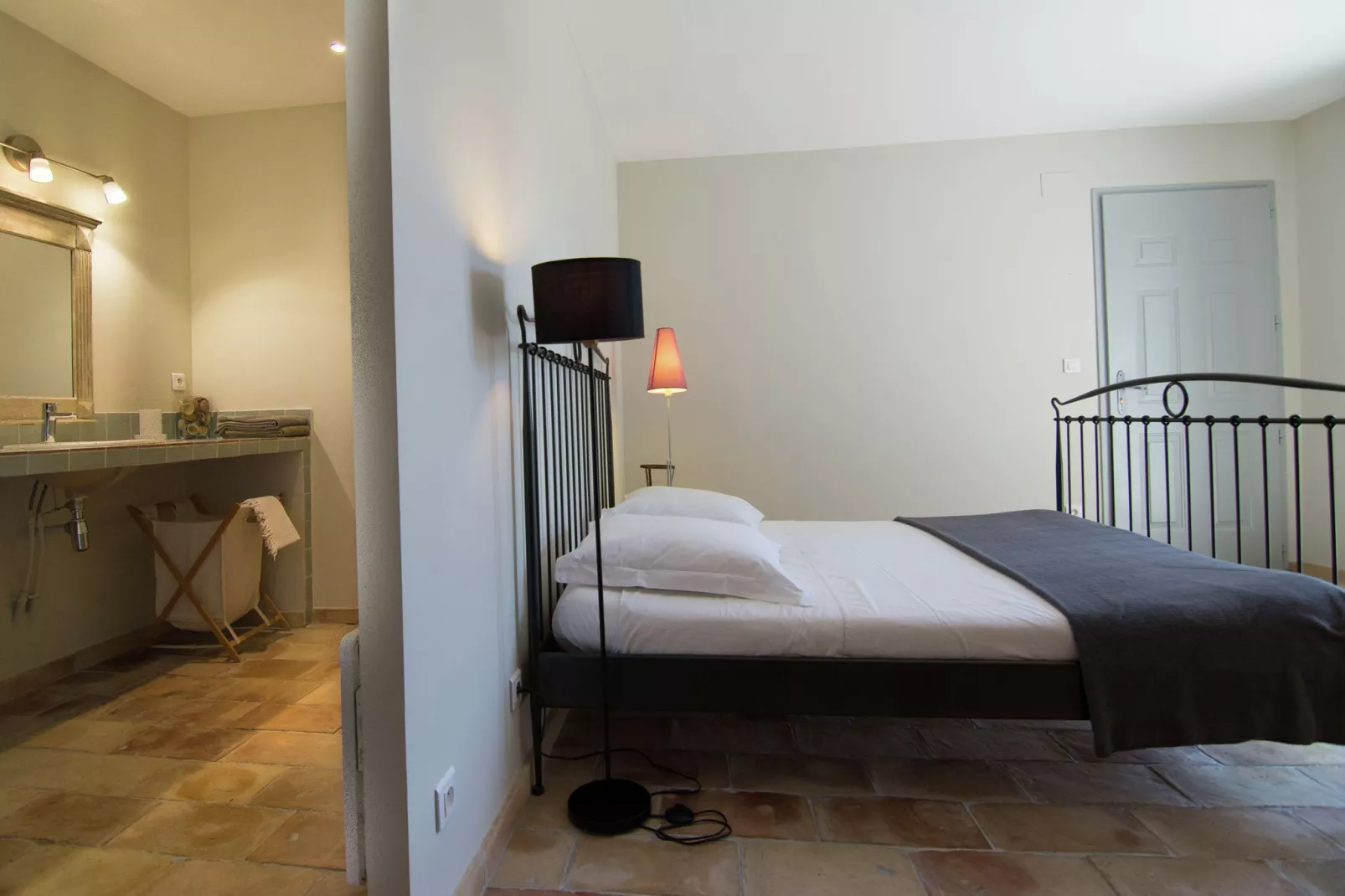 La Maison du Bonheur-Bedroom