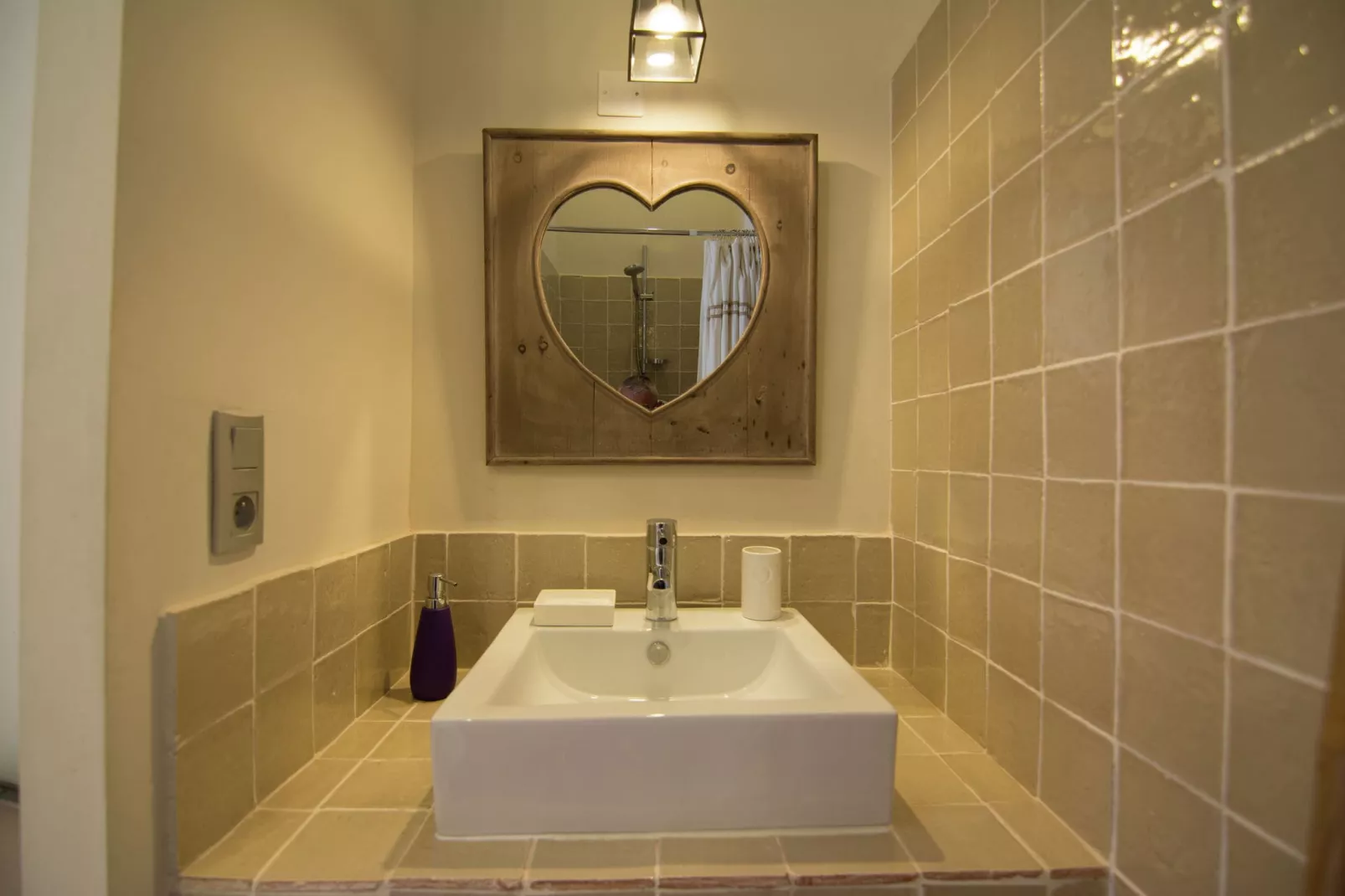 La Maison du Bonheur-Bathroom