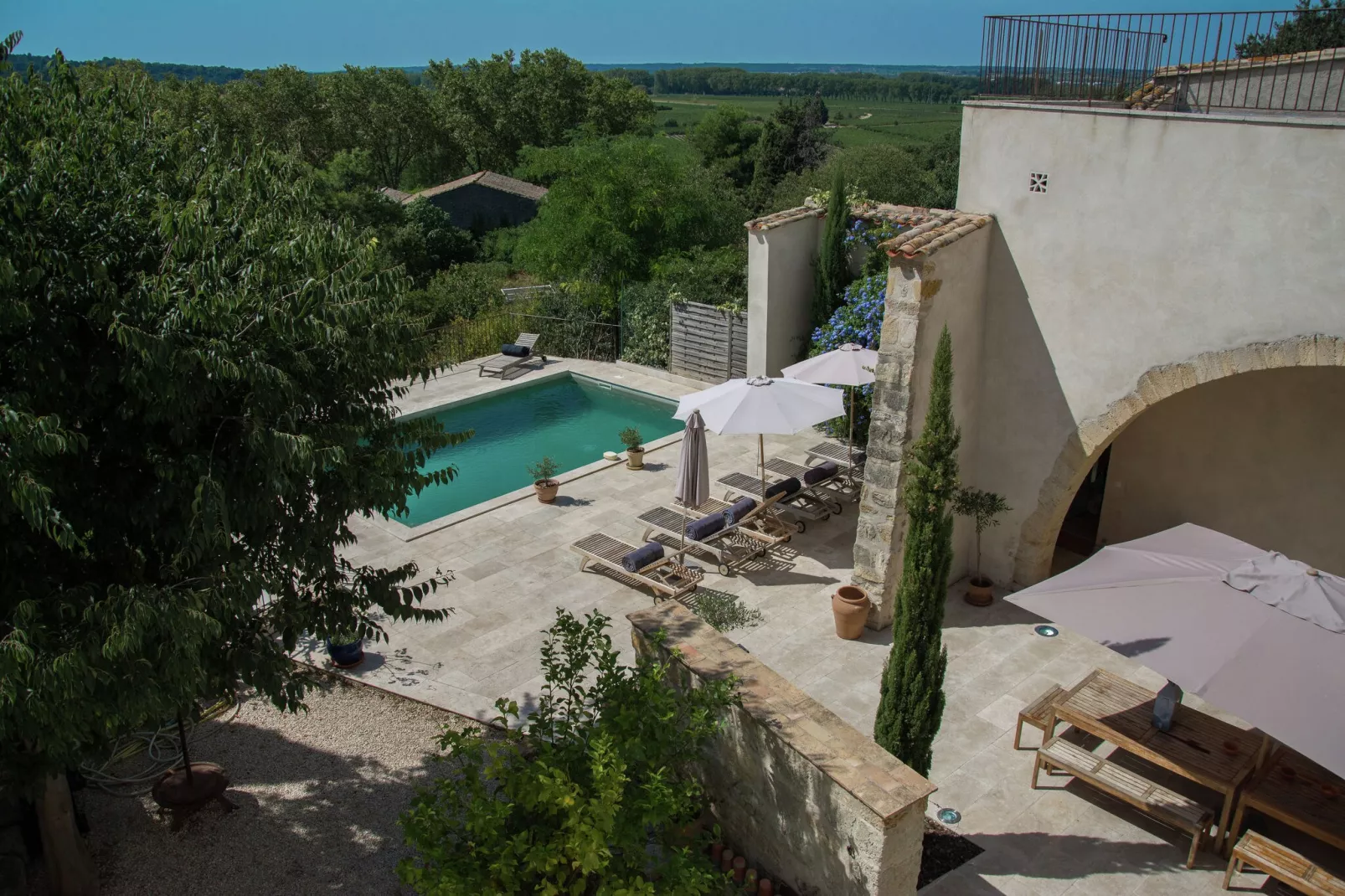 La Maison du Bonheur-Gardens summer