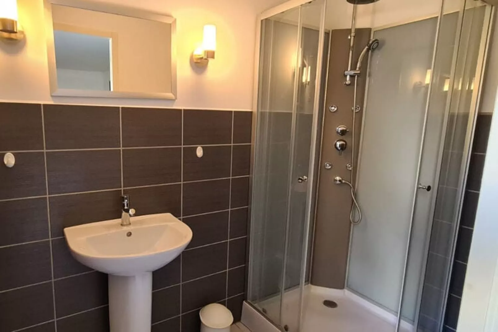 Domaine de Lanzac 5-Badezimmer