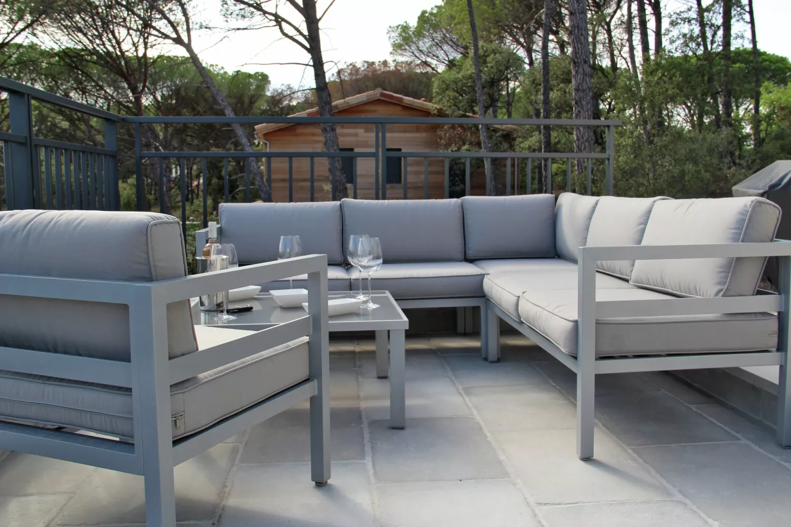 Vidauban 8-Terrace balcony