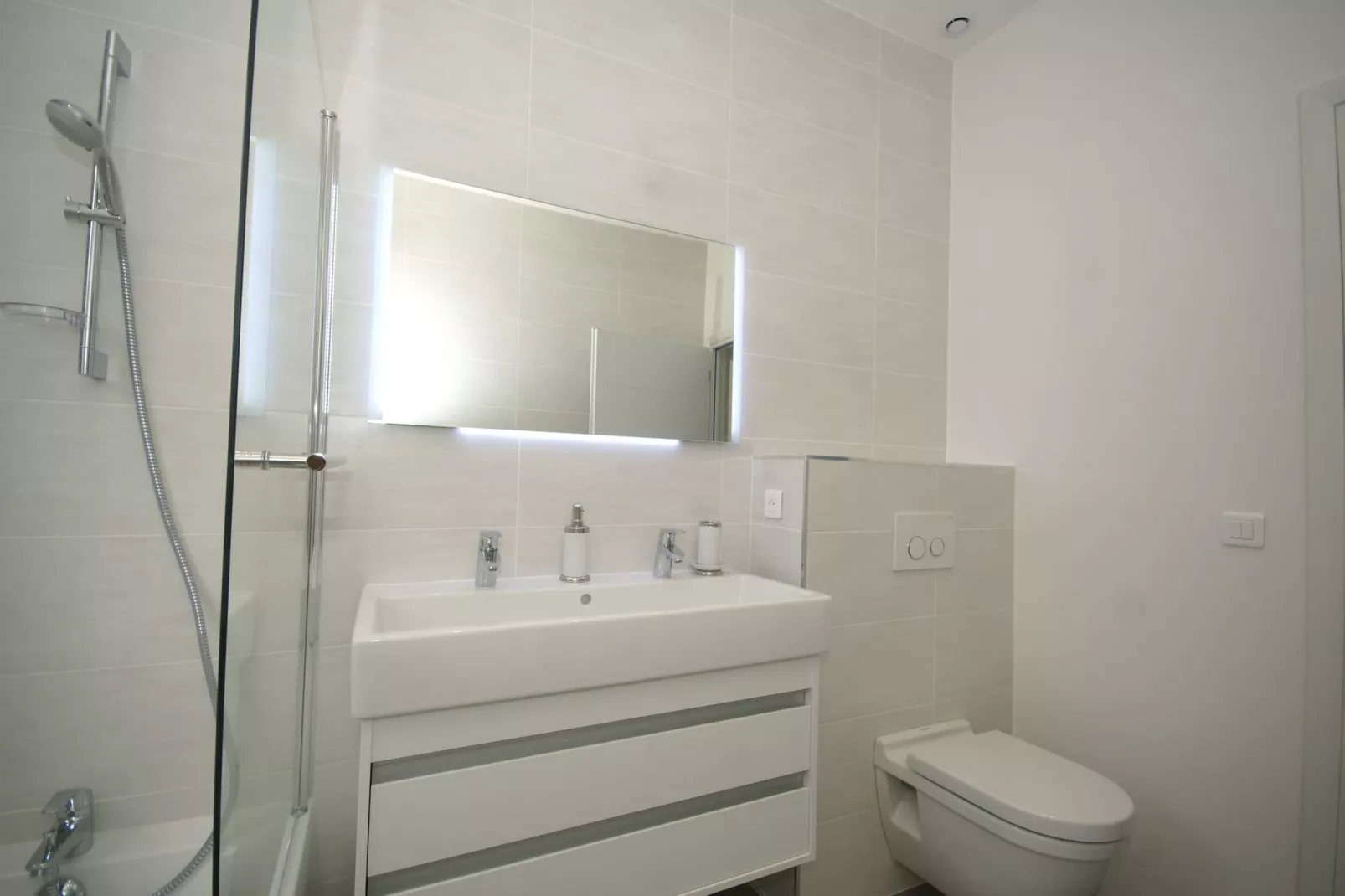 Vidauban 8-Bathroom