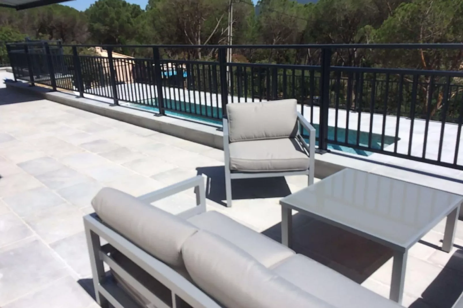Vidauban 8-Terrace balcony