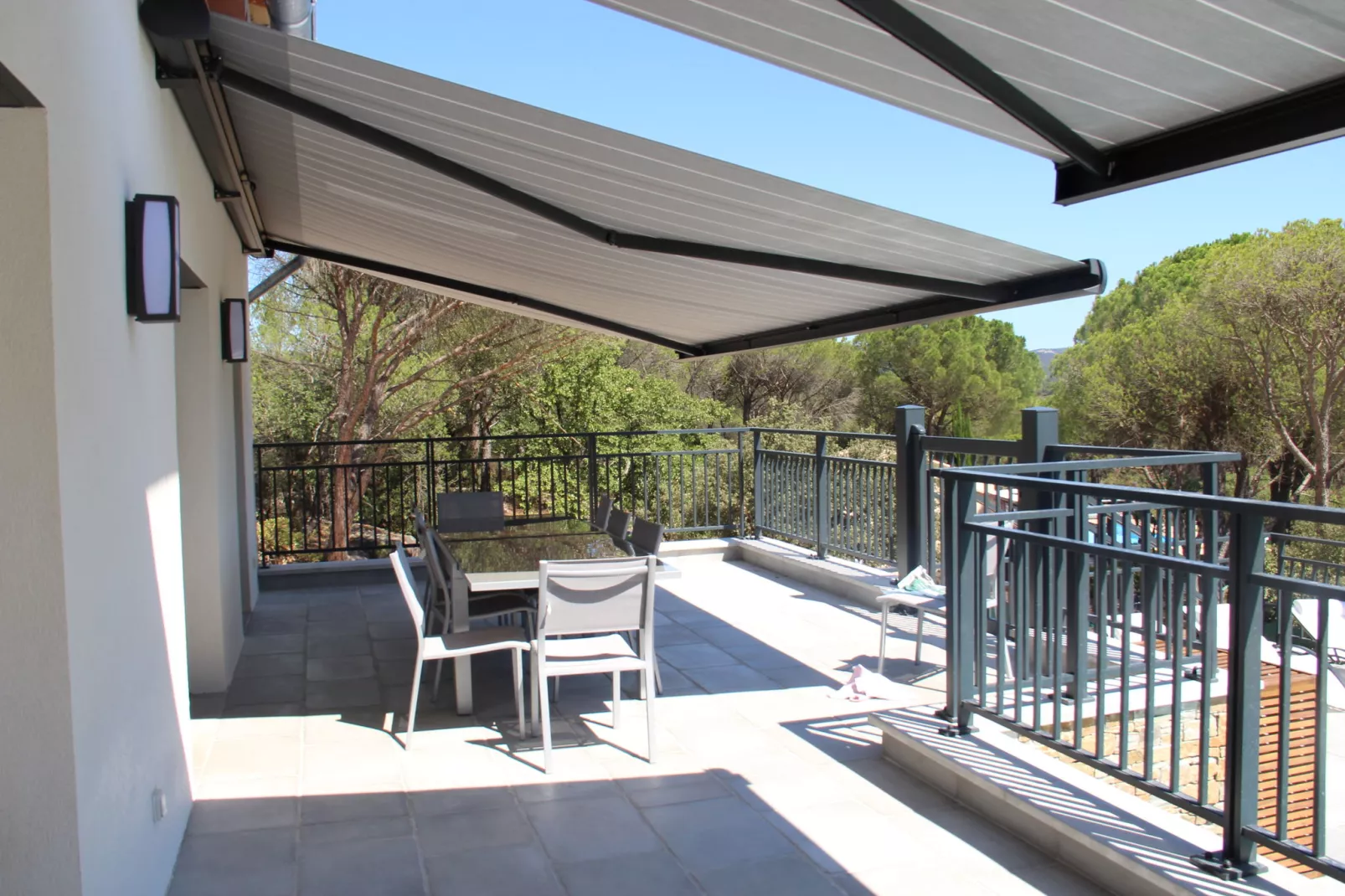 Vidauban 8-Terrace balcony