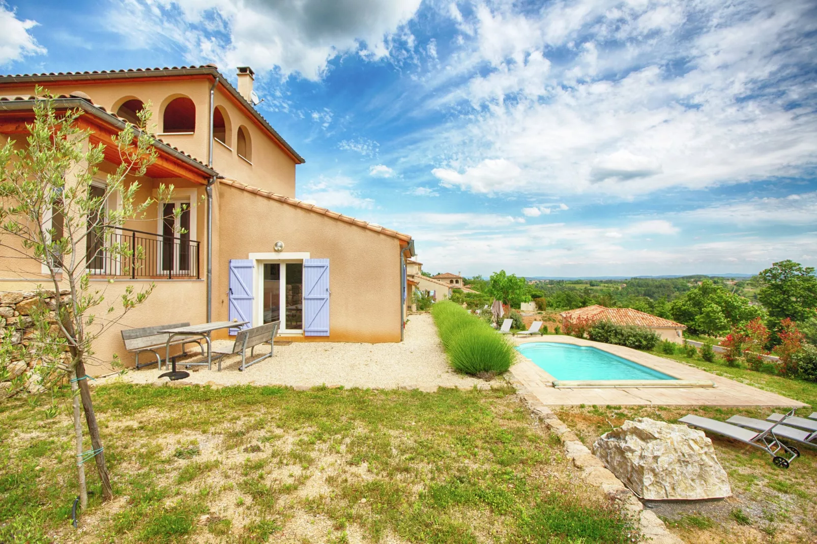 Villa Joyeuse 22-Gardens summer