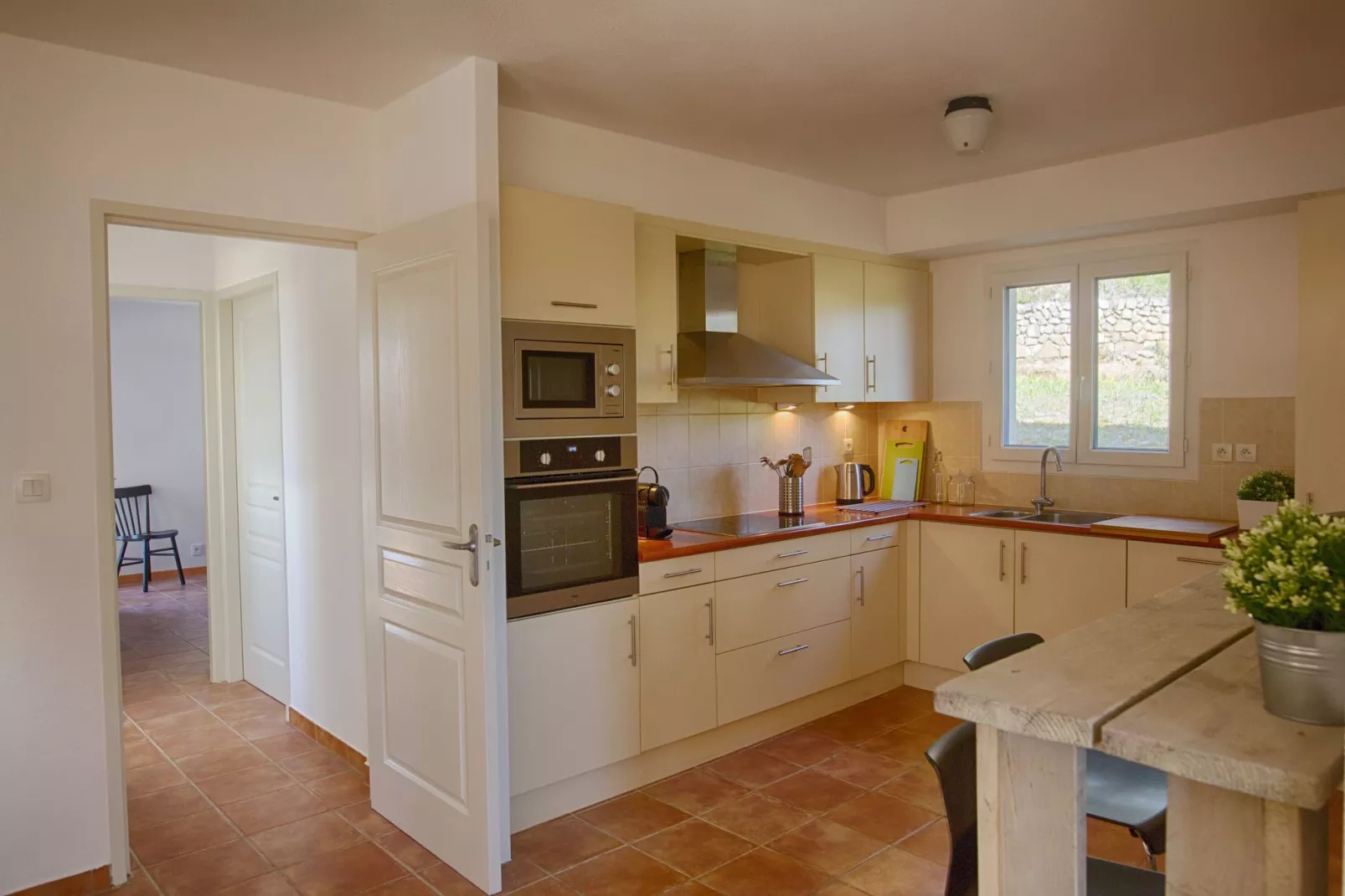 Villa Joyeuse 31-Kitchen