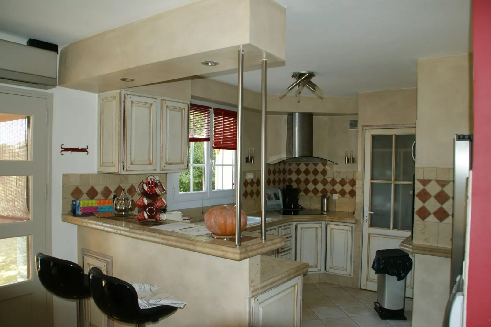 Le Grand Chêne-Kitchen